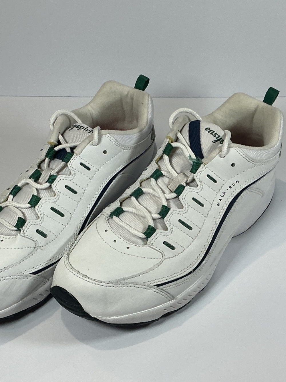 Easy Spirit Romy Women’s Walking Shoes Sneakers Retro Normcore Grandmacore 11W
